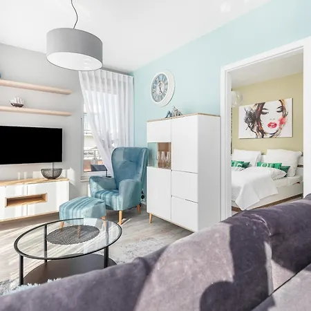 Apartment Z Garazem! -rybacka Przy Sciezce Rowerowej Kolobrzeg